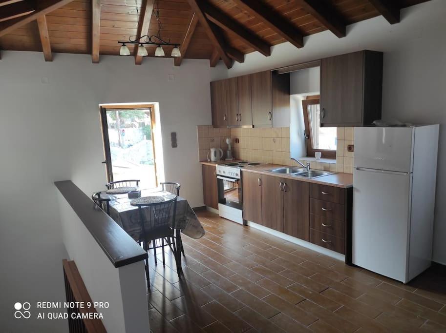 Villa Petroula Kontias Bagian luar foto